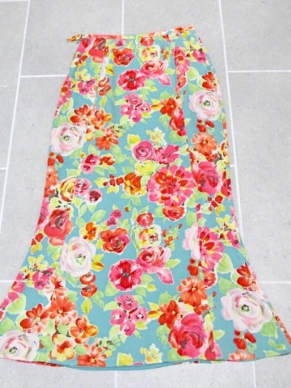 Floral Trumpet Maxi Skirt, Size 4 - Picture 5 of 7